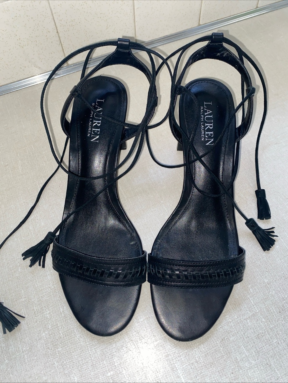 Lauren Ralph Lauren HELAINE strappy sandal Lace Up Block Heel Size 9.5 B